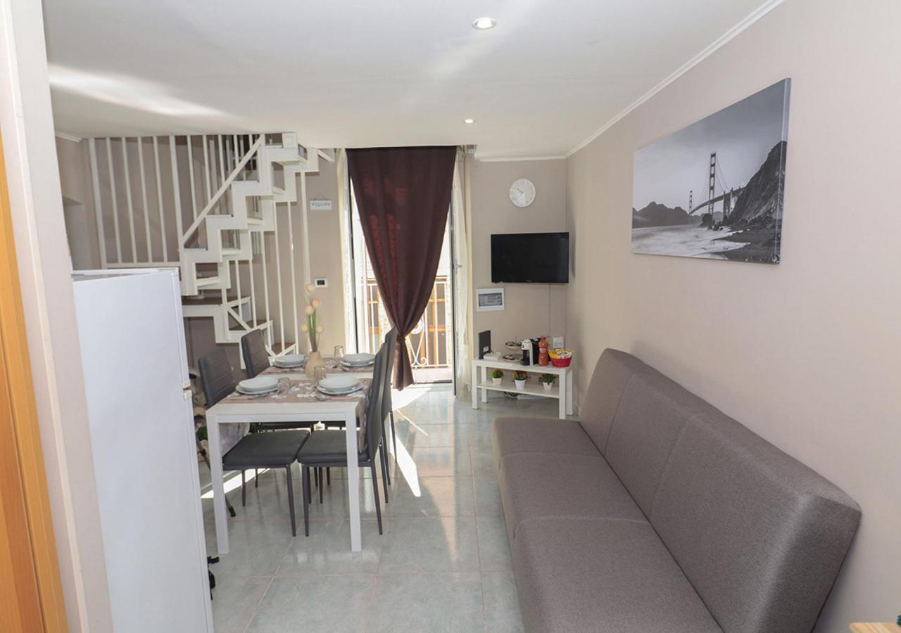 Holiday home Ale&anda Trani